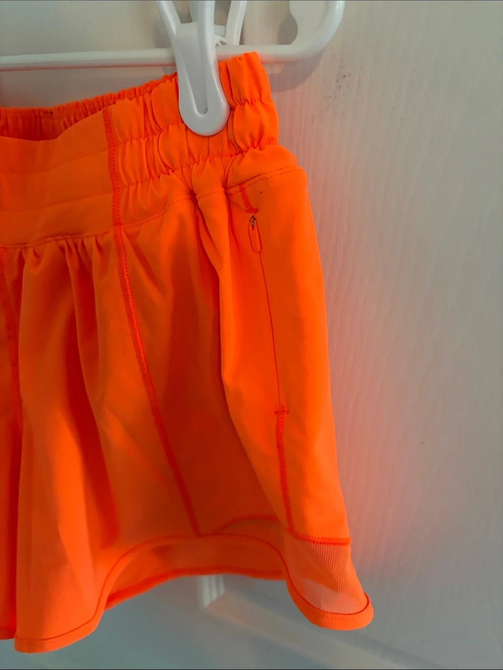 lululemon Neon Orange Women's Athletic Shorts size 4 Tall